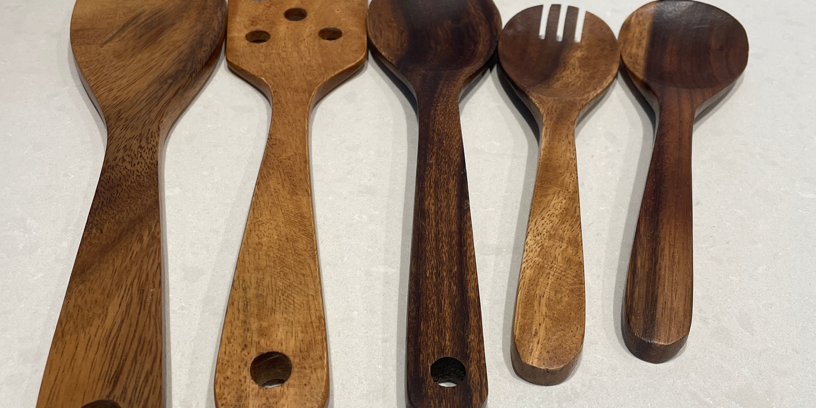 Pros and Cons of Using A Wooden Spoon