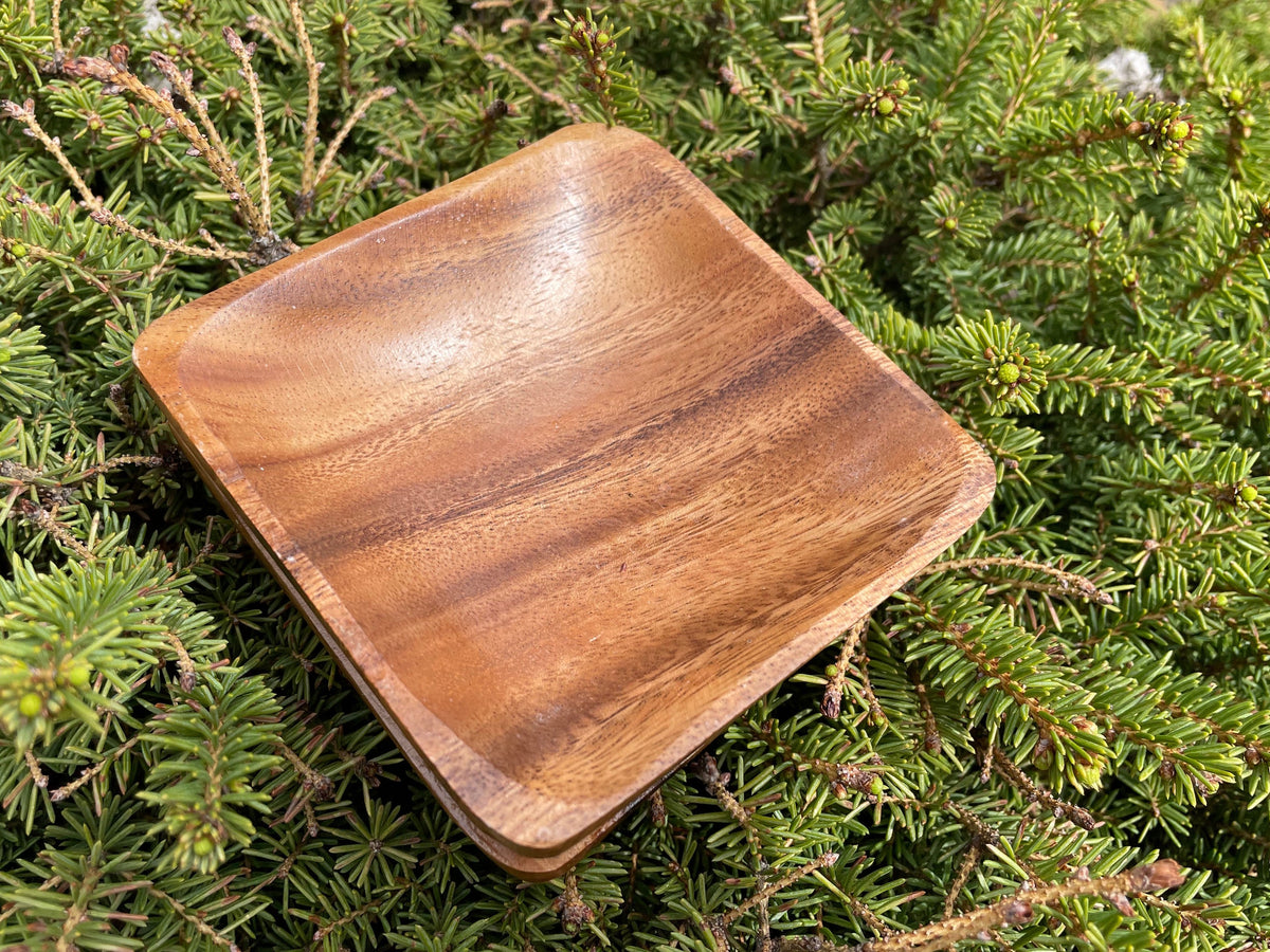 Square Acacia Wooden Plates
