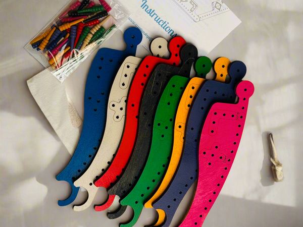 Set of Jokers and pegs boards,8 players with set of wood pegs
