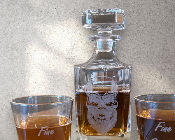 Personalized Whiskey Decanter Set with Optional Gift Box – Custom Engraved Decanter and Glasses for Men, Weddings, or Special Occasions
