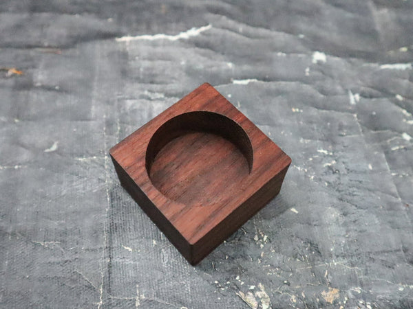 Pinecone Wooden Essential Oil Diffuser-1