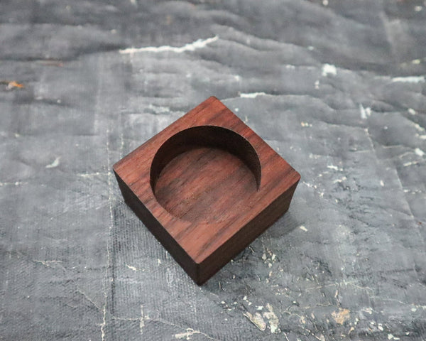 Pinecone Wooden Essential Oil Diffuser-1