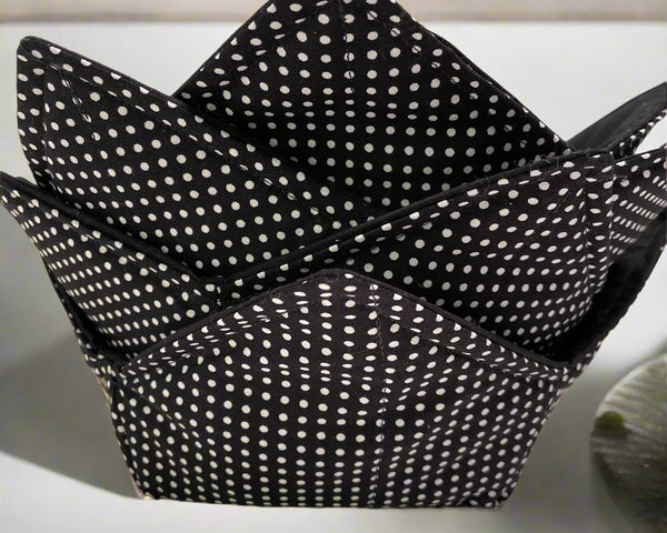 Black and White Polka Dot Bowl Cozy