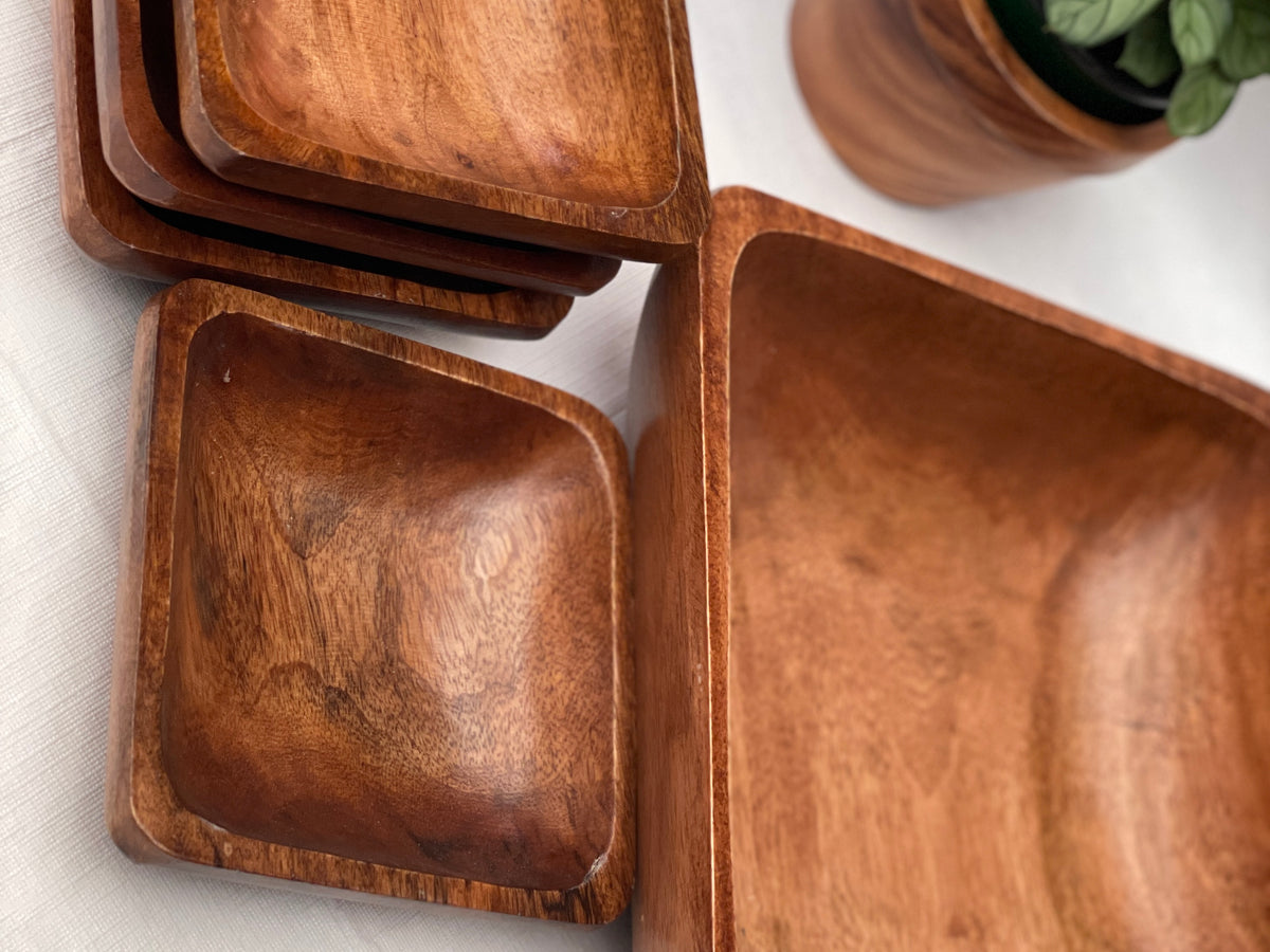 Ensemble de 7 bols à salade carrés en bois d'acacia
