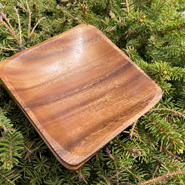 Square Acacia Wooden Plates